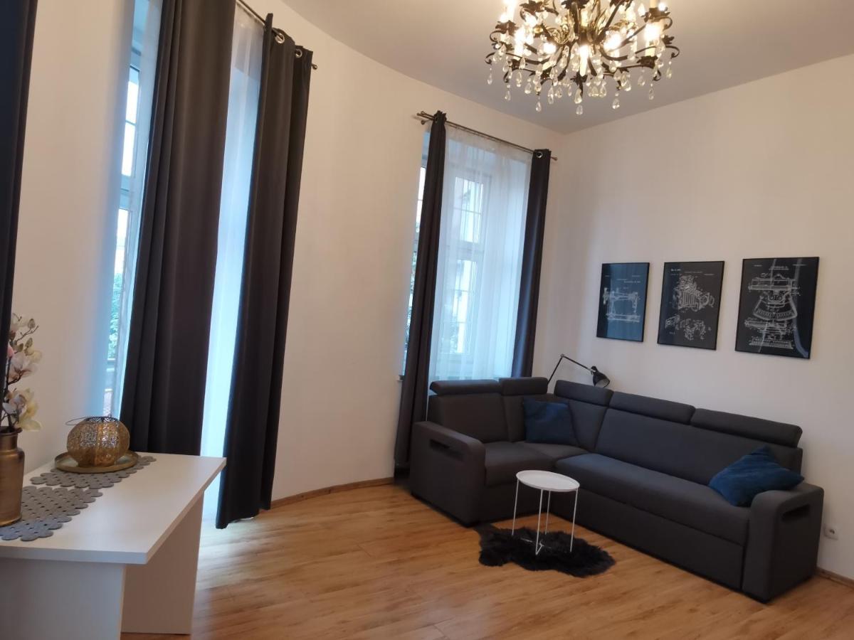 Apartament Na Rynku W Gnieznie Gniezno Exterior photo